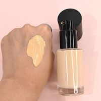 Fond de Teint Liquide Marque Blanche Couvrance Totale Peau Nette et Nourrie Base de Maquillage Lisse Usine Cosmétique OEM ODM Vente en Gros