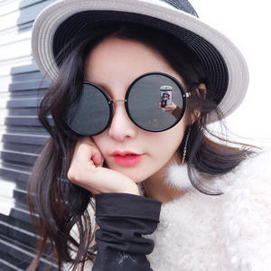 Gafas de Sol Redondas para Mujer K3-9033, Montura Amarilla, Protección UV400 Tipo 3, Lentes AC, Estilo Moderno - Product Image 5