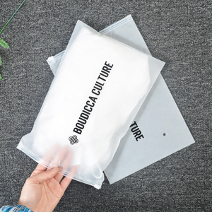 Bolsa de Plástico Transparente Personalizada con Cierre Deslizante Esmerilado para Camisetas, Bolsas de Plástico con Cierre para Ropa, Bolsas con Logotipo - Product Image 2