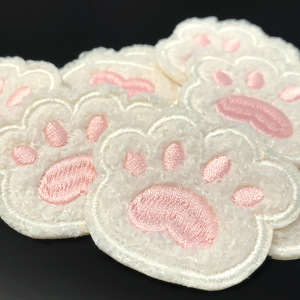 2025卸売りかわいい犬の子犬パッチ足鉄刺繍シェニールパッチカスタム刺繍接着パッチ花柄 - Product Image 3