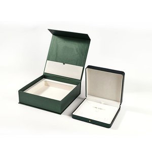 FANXI Hot <b>Large</b> Green Custom Logo <b>Gift</b> <b>Box</b> Magnetic Closure Hard Rigid Cardboard Jewelry Packaging <b>Box</b> - Product Image 4