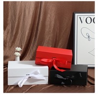 Carton à rabat de luxe personnalisé emballage de boîte cadeau magnétique en papier noir avec insertion boîte cadeaux en papier magnétique en carton