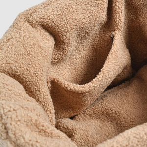 Venta al por mayor bolsa para mascotas suave de alta calidad marrón Teddy Sherpa tela Portátil Bolsa para mascotas paquete interior logotipo personalizado bolsa para mascotas al aire libre - Product Image 4