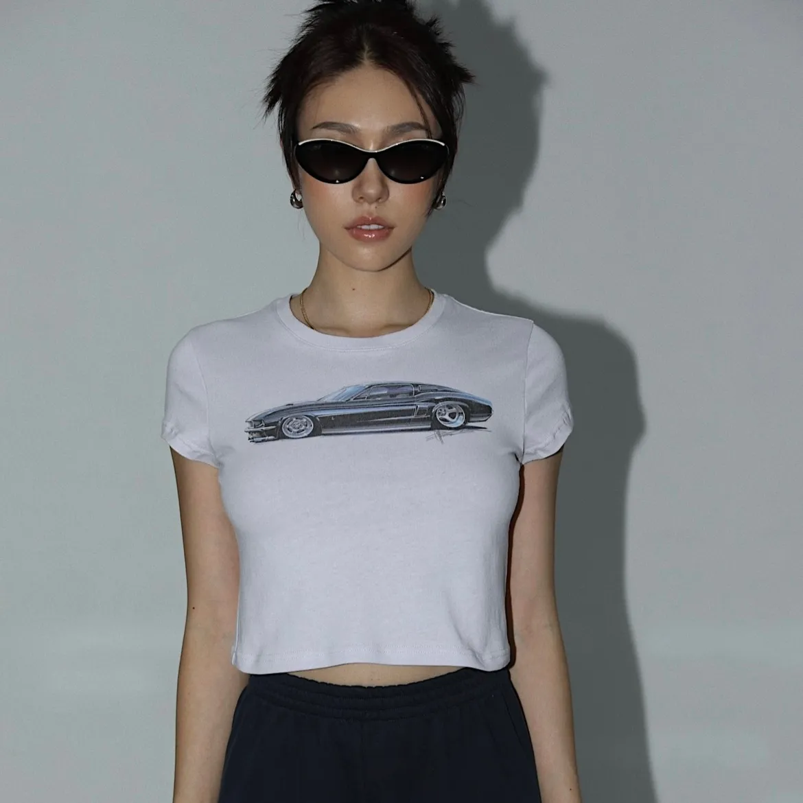 オーガニックコットンファッションベビーTシャツ持続可能な女性セクシープリントクロップTシャツエコフレンドリークロップTシャツ