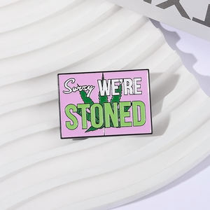 Lo sentimos, estamos empedrados, Pin esmaltado, hojas de tabaco verde, refranes divertidos, broches, solapa, mochila, insignia, regalo de joyería, venta al por mayor para amigos - Product Image 2