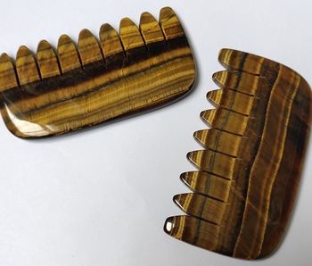 สีน้ำตาล