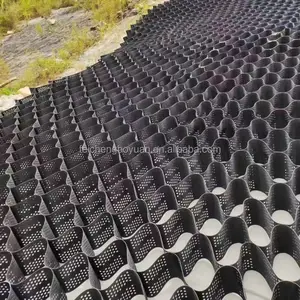 Griglia di ghiaia geocell in 150 445 in HDPE perforata nera per rinforzo vialetto