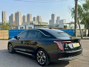 รถ<span class=keywords><strong>ย</strong></span>นต์พลังงานใหม่ Hongqi E-QM5 รุ่นปี 2022 2023 2024 รุ่น Range Charging Joy Edition ขับเคลื่อนด้วยพลังงานไฟฟ้า  พวงมาลัยซ้าย 4 ประตู 5 ที่นั่ง - Product Image 4