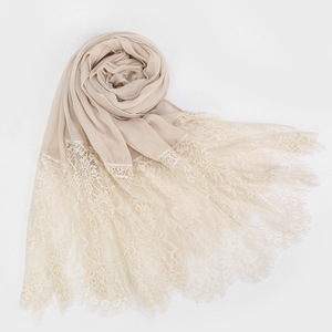 Léger Floral maillot De Mode Dentelle Frange Écharpe Wraps Femmes TR coton châle Double usage Tissé style de fleurs en gros - Product Image 4