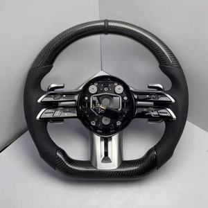 Volant en fibre de carbone de haute qualité pour <span class=keywords><strong>Mercedes</strong></span> Benz, avec poignée en cuir, acceptant la personnalisation en une seule pièce, vente directe d'usine - Product Image 4
