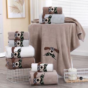 Ensemble de serviettes de bain en polaire corail brodé motif chien volant de dessin animé, ultra doux, séchage rapide, usage domestique, cadeau transfrontalier populaire - Product Image 1