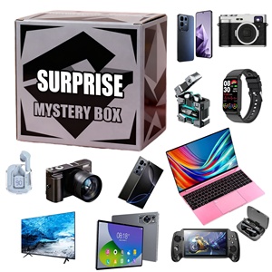 Expédition directe des États-Unis, boîte mystère chanceuse, surprise, 100% d'avis positifs, gadgets électroniques, y compris des écouteurs, une <span class=keywords><strong>montre</strong></span> intelligente avec écran TFT - Product Image 1