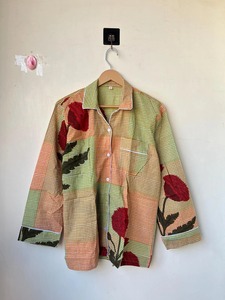 Conjunto de Pijama Unisex de Algodón Orgánico Indio, Mangas Largas, Estampado Floral, Suave, Transpirable, Cierre de Botones, Elegante y Vintage - Product Image 4