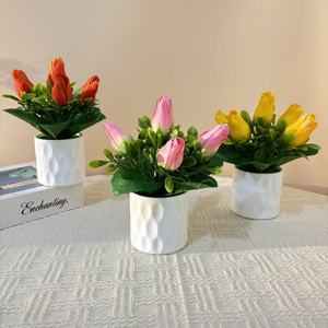 Rosas Artificiales Paulon en Maceta, 18 Pulgadas, Decoración de Flores de Seda para el Hogar, Bodas y Fotografía - Product Image 1