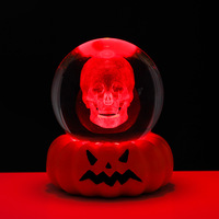 Lanterne Citrouille Crâne en Résine de Dessin Animé pour Halloween, Boule de Cristal Fantôme, Veilleuse, Lampe d'Ambiance Décorative pour la Maison, Ornement de Bureau Créatif