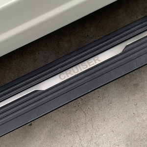 Marchepieds électriques WEIJIA 2022-2025 pour Land Cruiser LC300 SUV Style Sportif Installation sans perçage Alliage d'aluminium OEM ODM - Product Image 3