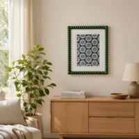 Cadre photo artisanal en bois de bouleau vert foncé avec perles, style bohème, écologique, avec support en velours pour utilisation sur table, OEM