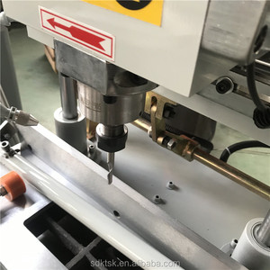 Machine <span class=keywords><strong>de</strong></span> fabrication <span class=keywords><strong>de</strong></span> fenêtres et <span class=keywords><strong>de</strong></span> portes en aluminium, routeur <span class=keywords><strong>de</strong></span> copie <span class=keywords><strong>PVC</strong></span>/UPVC contrôlé par PLC avec moteur - Product Image 6