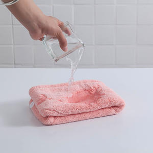 Gorro de secado de pelo de felpa coral, toalla absorbente gruesa para mujer, gorro de ducha con cierre de botón, gris claro, rosa pálido, rojo escarlata - Product Image 2