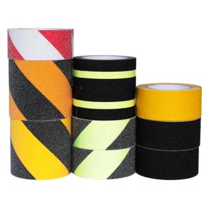 Bandes antidérapantes en PVC de qualité supérieure pour zones à fort trafic afin de prévenir les glissements et les chutes - Product Image 3