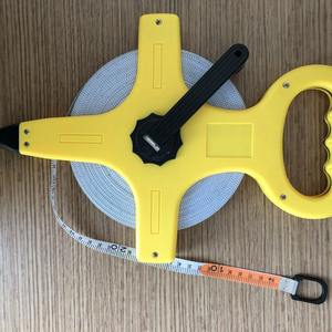 เทปวัดระยะใยแก้วนำแสง Songchuang 30 ม. 50 ม. แบบเมตริก พร้อมใบมีดไฟเบอร์กลาส ระบบล็อคแบบคันโยก คืนตัวอัตโนมัติ สำหรับงานวิศวกรรมและสำรวจ - Product Image 3