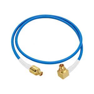 Connecteur femelle <span class=keywords><strong>SMP</strong></span> mini 90 degrés bleu vers connecteur femelle SSMP avec câble .047 - Product Image 1