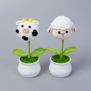 Mini Maceta de Ganchillo Hecha a Mano con Forma de Animal (Tigre, Oveja, Cerdo) para Decoración de Coche, Regalo de Navidad o Halloween - Product Image 6