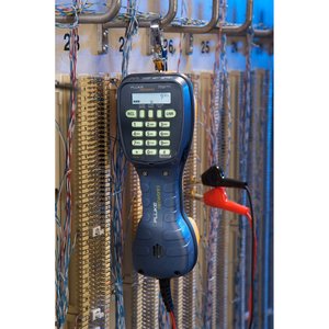 Analyseur de réseau portable Fluke Networks TS52 PRO avec pinces de test à broche perforante, écran LCD, alimenté par batterie - Product Image 3