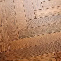 Parquet à chevrons en chêne à caractéristiques uniques