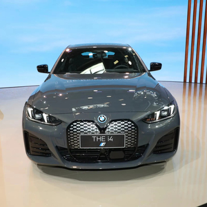 Coche metálico azul de Portimao AWD de doble motor de 2023 MW I4 <span class=keywords><strong>M50</strong></span> usado, altamente equipado - Product Image 1