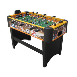 Jeu de baby-foot électronique numérique intérieur en plastique MDF pour enfants et ballons en vente - Product Image 2