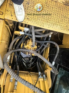 20 tonnes ont employé le matériel de construction de moteur à injection directe modèle de l'excavatrice hydraulique 2022 de Caterpillar 320D de fabrication japonaise - Product Image 4