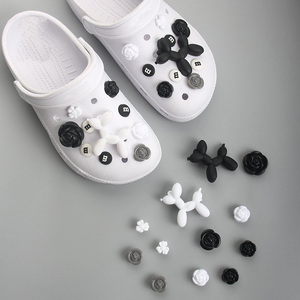 Vente à chaud de chaussures tendances Accessoires en alliage ABS PVC Boucle de chaussure Vente en gros Enfants Sabot Chaussure Décorative - Product Image 4