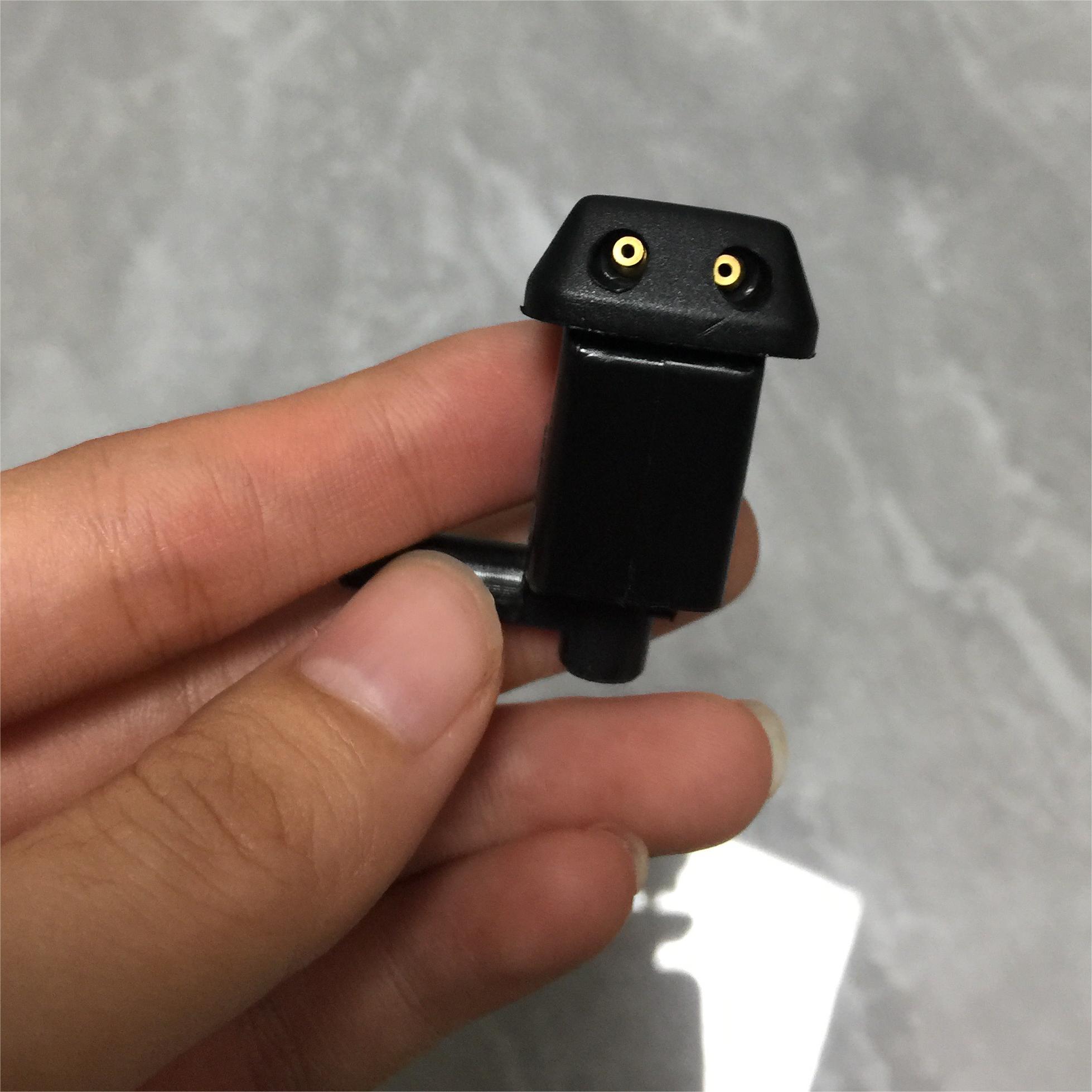 1 PIECE 2028601047 A2028601047 New Auto Parts Windshield Washer Nozzle for Mercedes Benz C-CLASS W202 202 860 10 47
