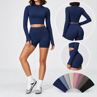 Ensemble de yoga 2 pièces sans couture : veste athlétique à col montant coupe ajustée et short sculptant avec couture centrale, faible MOQ