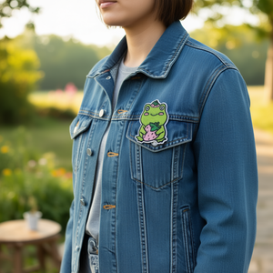 Patch thermocollant Ilan Parche Frog Design 6cm X 4.5cm pour vêtements - Product Image 3