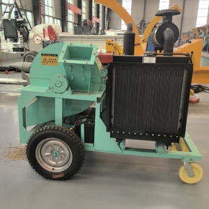 Broyeur à marteaux pour bois, déchiqueteuse mobile de bois, machine de découpe de bois, capacité 2T/H, moteur, fabrication de sciure de bois et de billes de bois - Product Image 5