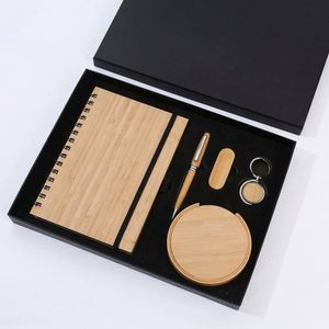 Set de Regalo Ejecutivo de Bambú: Cuaderno Personalizado, Llavero y Bolígrafo - Elegantes Regalos Corporativos y de Agradecimiento a los Empleados - Product Image 3