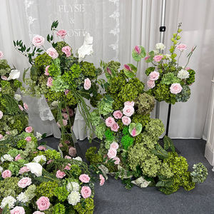Roses et Hortensias Artificiels en Soie Rose et Vert Émeraude, Faits à la Main, Écologiques et Réalistes pour Décoration de Fond de Mariage - Product Image 2