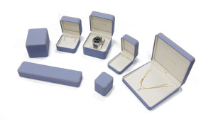 Caja de paquete de joyería de regalo azul Caja de collar de cuero fino personalizada Caja de joyería de embalaje - Product Image 5
