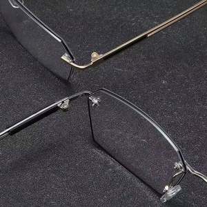 Gafas de Lectura Fotocromáticas con Lentes que Cambian de Color, Anti Luz Azul, sin Montura, para Hombre y Mujer, con Logotipo Personalizado - Product Image 3