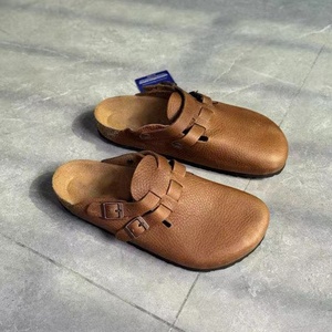 Sandali Estivi da Donna in Vera Pelle Marrone Oleata con Doppio Cinturino e Suola in Sughero, Scarpe Basse Unisex - Product Image 3