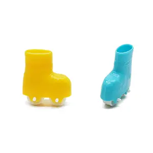 2.5CM Mini Skating Shoes Boots Model Small Plastic Toys For Kids Children