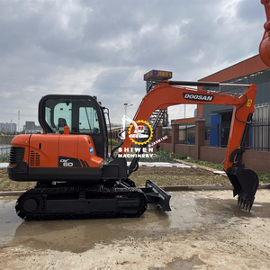 Excavatrice d'occasion de marque coréenne Doosan dx60, moteur Yanmar 4TNV94L, mini-excavatrice sur chenilles de 6 tonnes, capacité de godet de 0,21 m³, modèles dx50 dx63 dx75 - Product Image 3