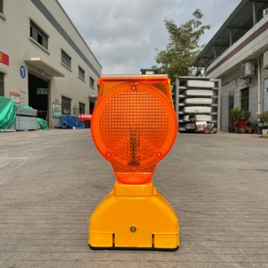 Lampe de signalisation routière solaire avec 3 perles LED clignotantes, voyant d'avertissement de circulation - Product Image 4