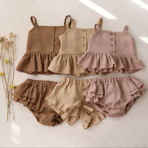 Set di vestiti carini per bambine estive da 0 a 24M con volant in tinta unita Top senza maniche + pantaloncini da donna set di abbigliamento da 2 pezzi - Product Image 2