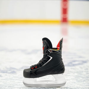 รองเท้าสเก็ตน้ำแข็ง Vik-Max PVC Victory PU Upper รุ่นขายดี ขนาดคงที่ สำหรับผู้ใหญ่ กีฬาฤดูหนาว - Product Image 6