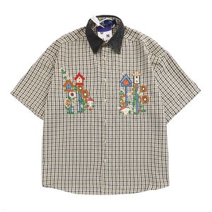 Chemise à carreaux vintage pour homme avec col en jean patchwork, broderie rétro, manches courtes, coupe carrée, surchemise ample à carreaux - Product Image 1