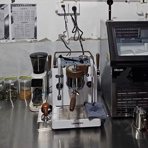 Machine à café 7124v, style italien, entièrement semi-automatique, petite, pour usage domestique et commercial - Product Image 5