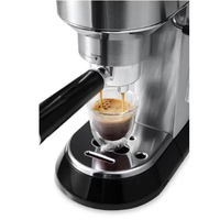 Machine à expresso, cafetière, mousseur automatique avec contrôle de la température, détection du niveau d'eau, libération de la pression du groupe tête